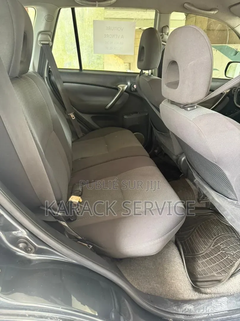 Toyota RAV4 Automatic 2000 Gris