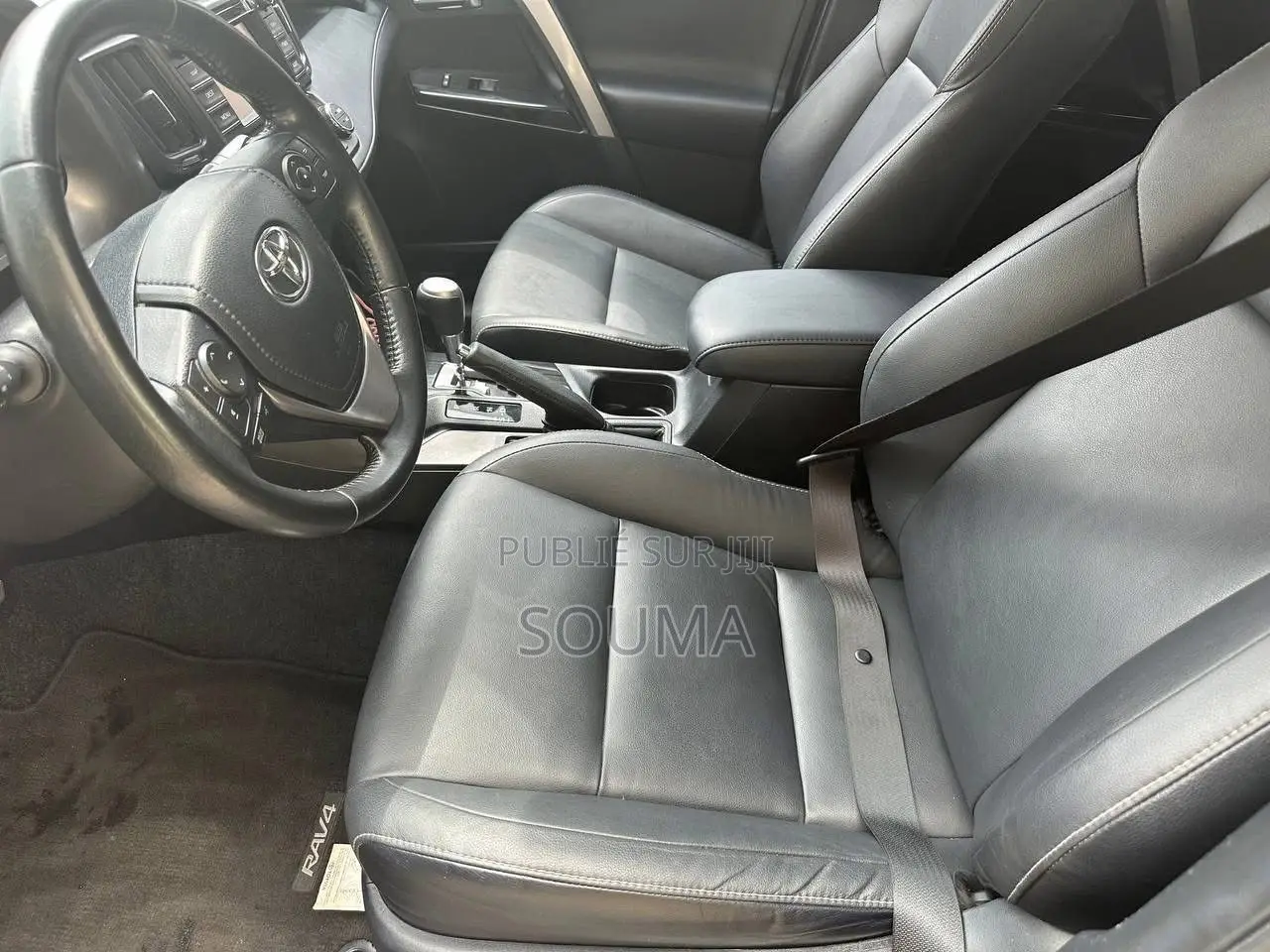 Toyota RAV4 2017 Noir Mat