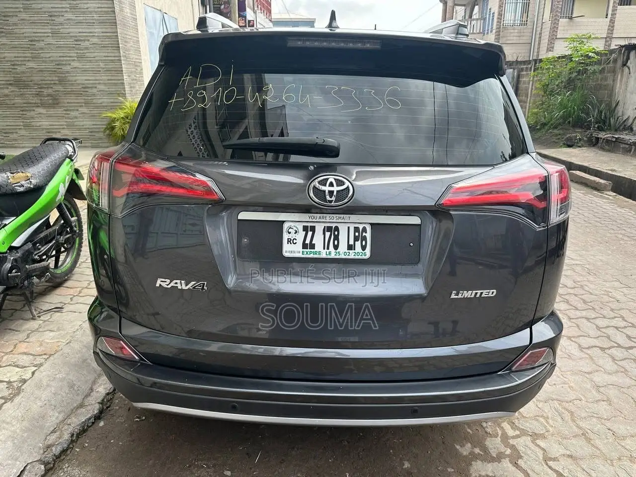 Toyota RAV4 2017 Noir Mat
