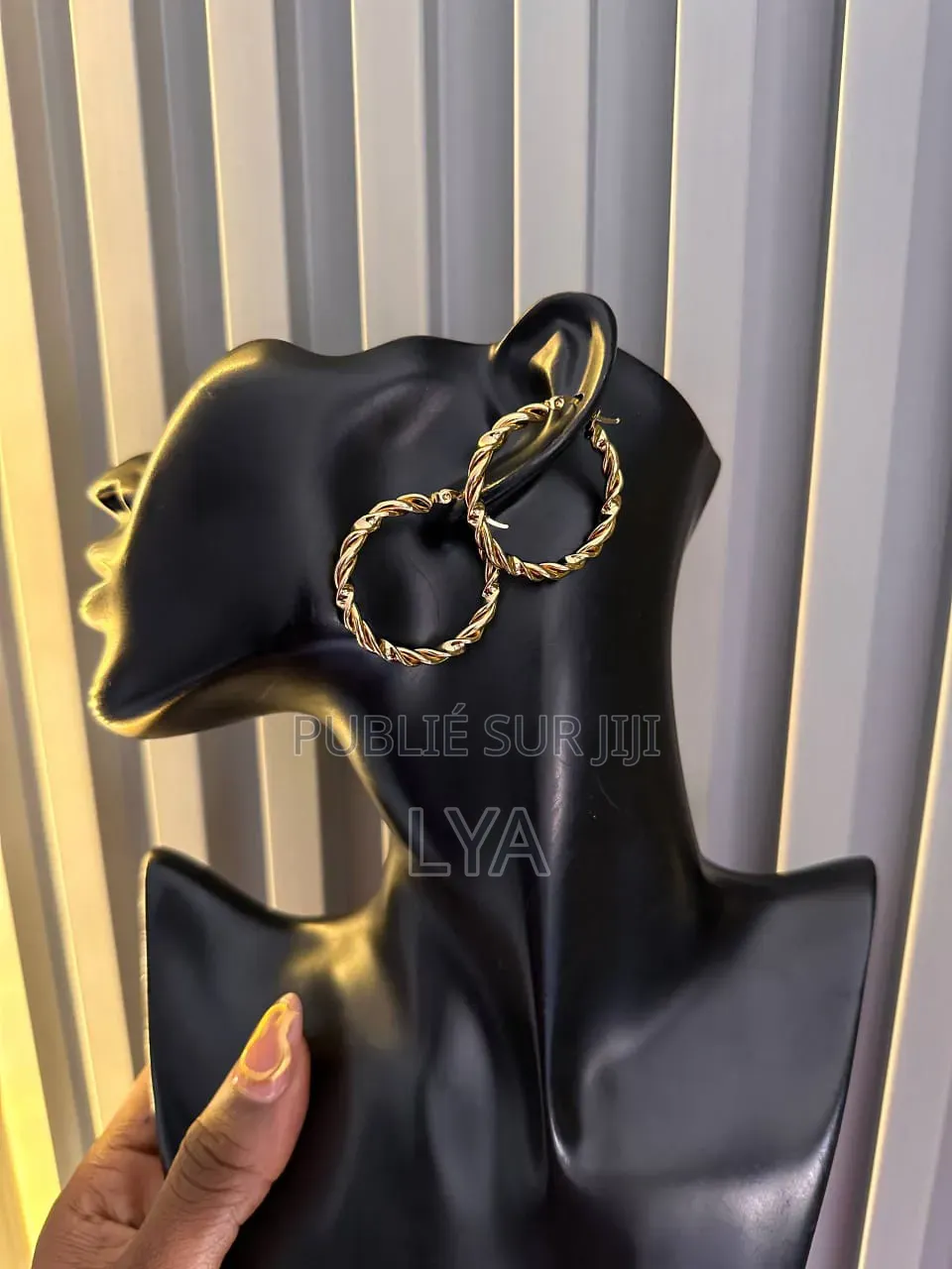Bracelet Homme Et Enfant, Chainette De Dos Et Boucles d'Oreilles