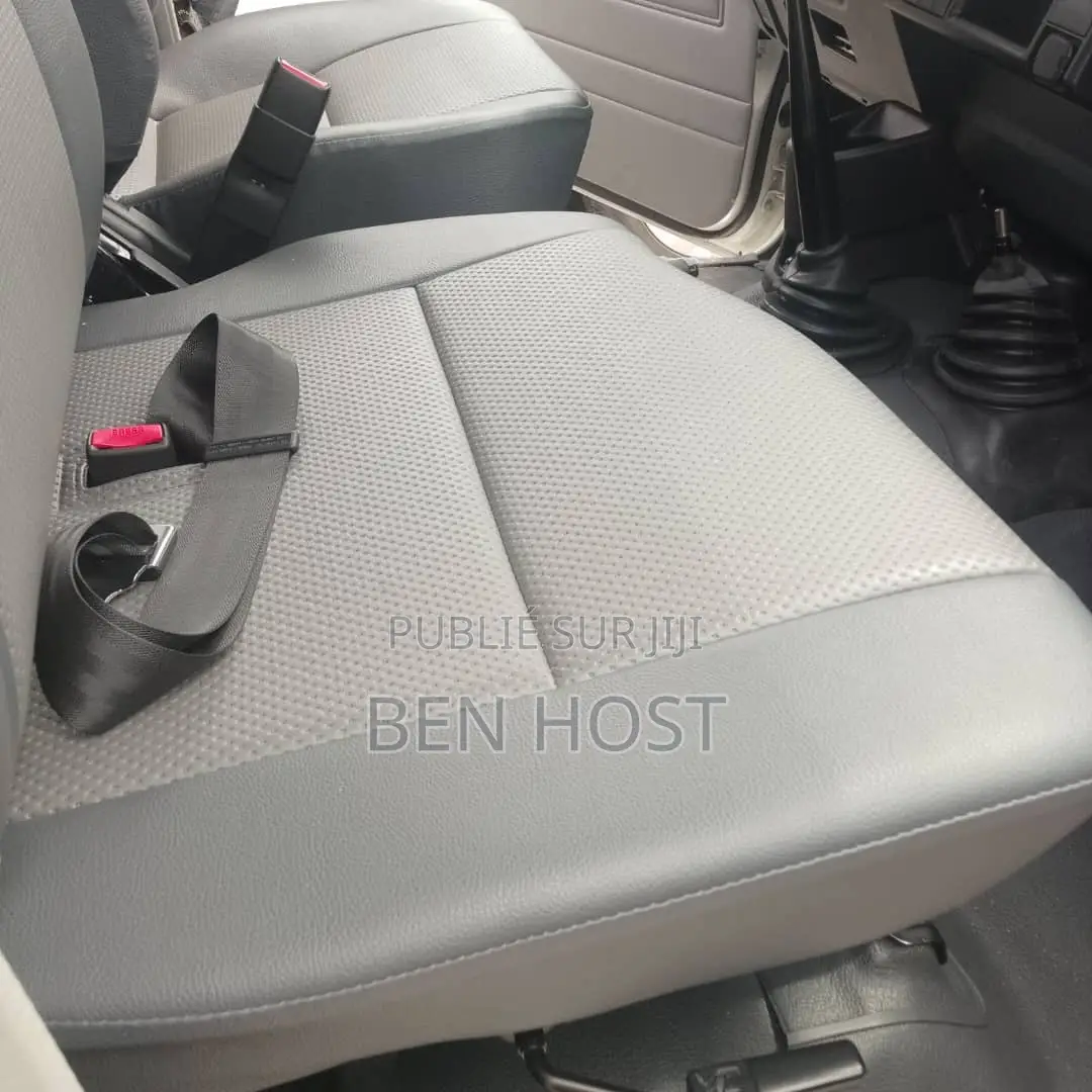 Nouveau Toyota Land Cruiser 79 Series 2025 Blanc