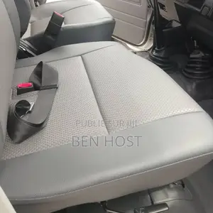 Nouveau Toyota Land Cruiser 79 Series 2025 Blanc