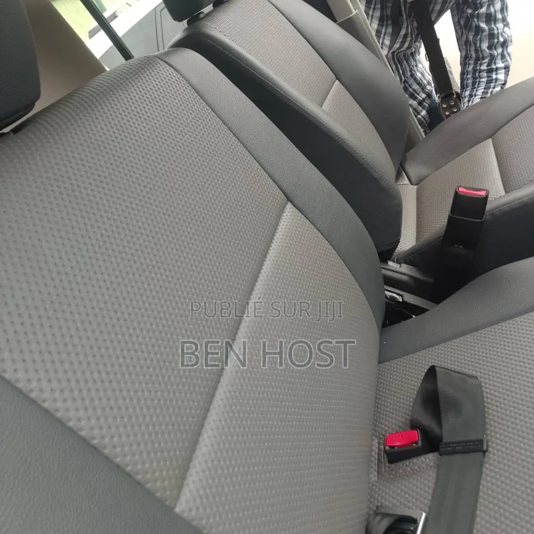 Nouveau Toyota Land Cruiser 79 Series 2025 Blanc