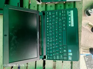 Nouveau Ordinateur portable eMachines E440 1GB Intel Pentium HDD 60GB