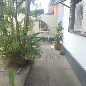 2chbre Appartement dans Golden House, Lumumba à Vendre