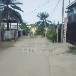 2chbre Appartement dans Golden House, Lumumba à Vendre