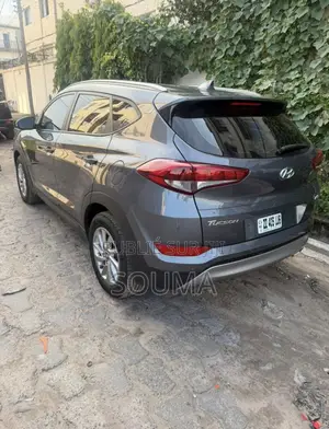 Hyundai Tucson 2017 Gris