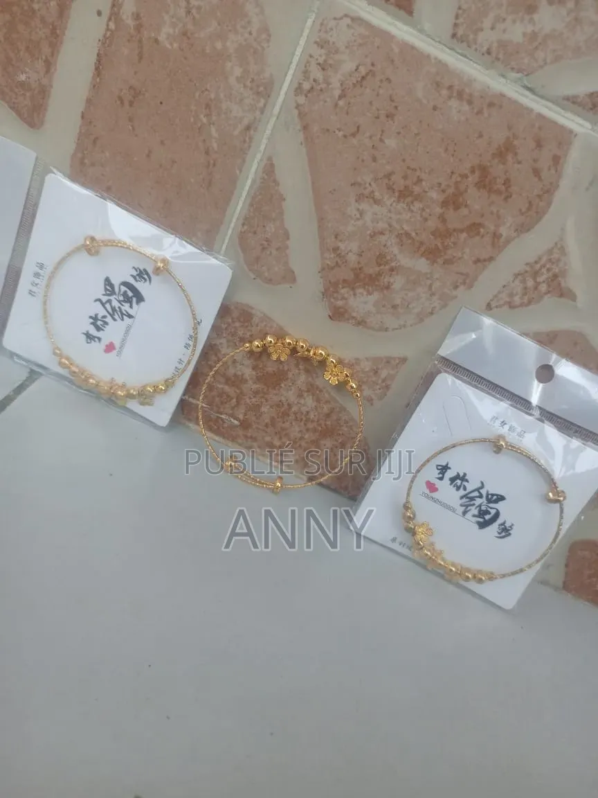 Bracelets De Main