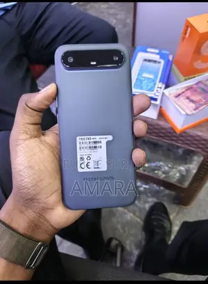 Nouveau Tecno Spark Slim 256 GB Blanc