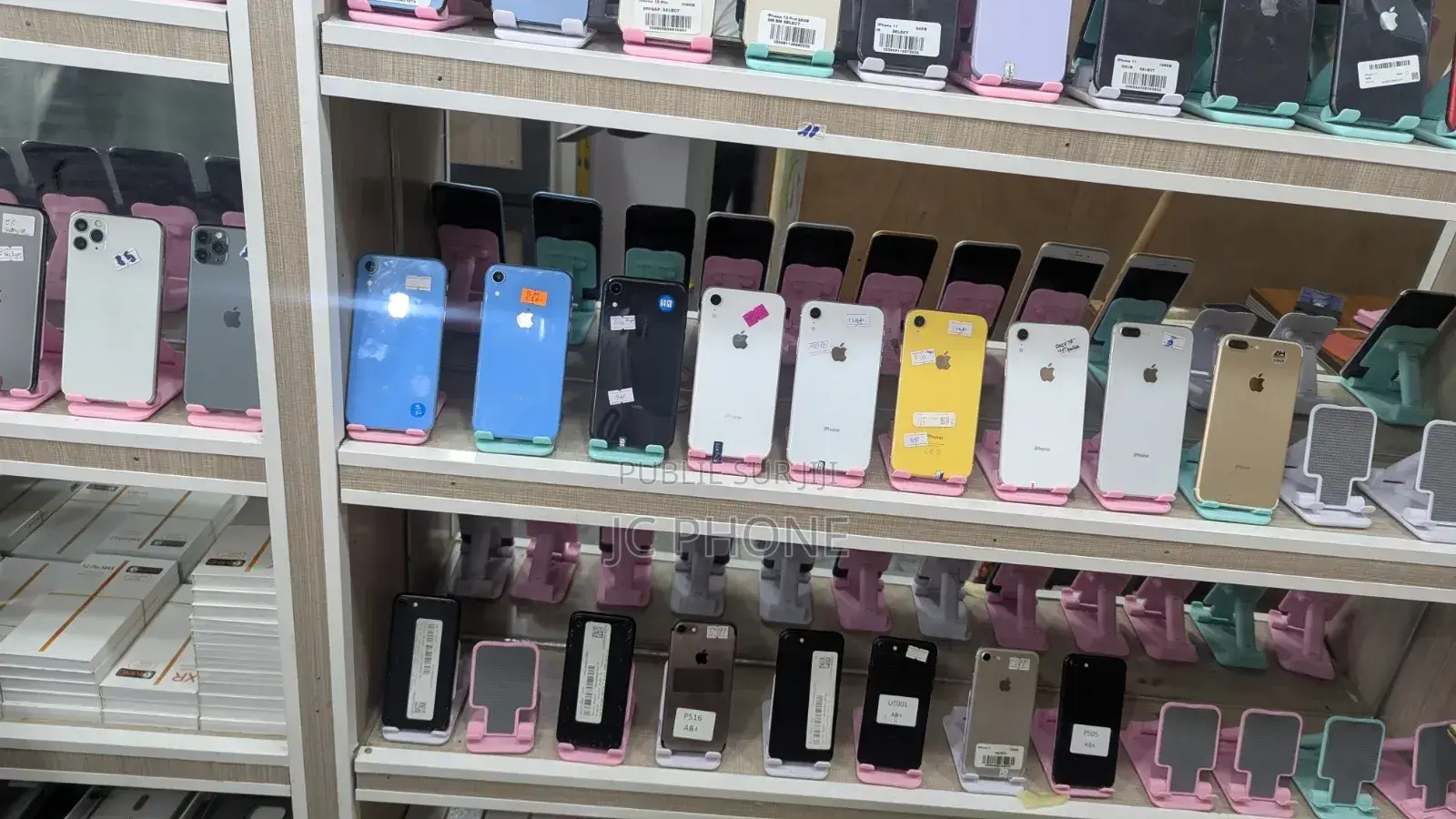 Apple iPhone 11 64 GB Argenté