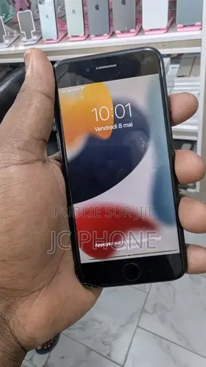Apple iPhone 11 64 GB Argenté