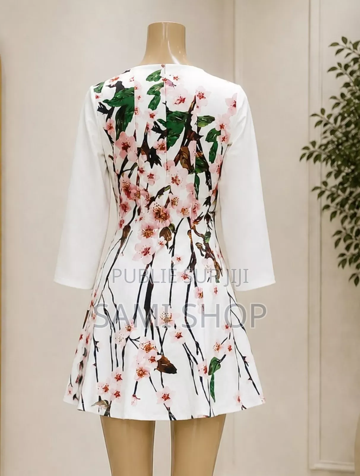 Robe Courte Florale (Style Et Élégance)