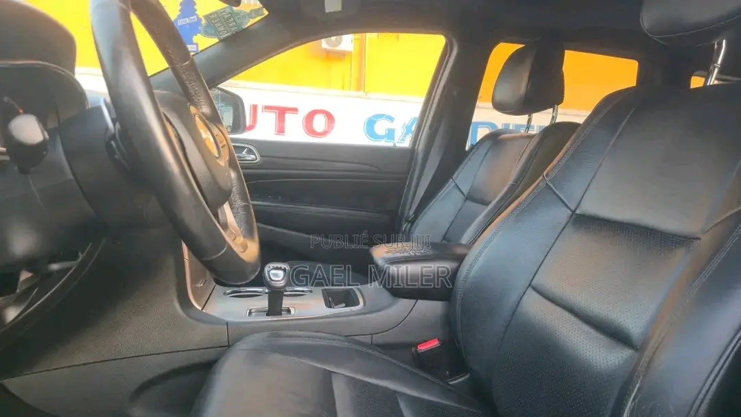 Toyota RAV4 2018 Bleu