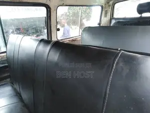 Toyota HiAce 2010 Vert