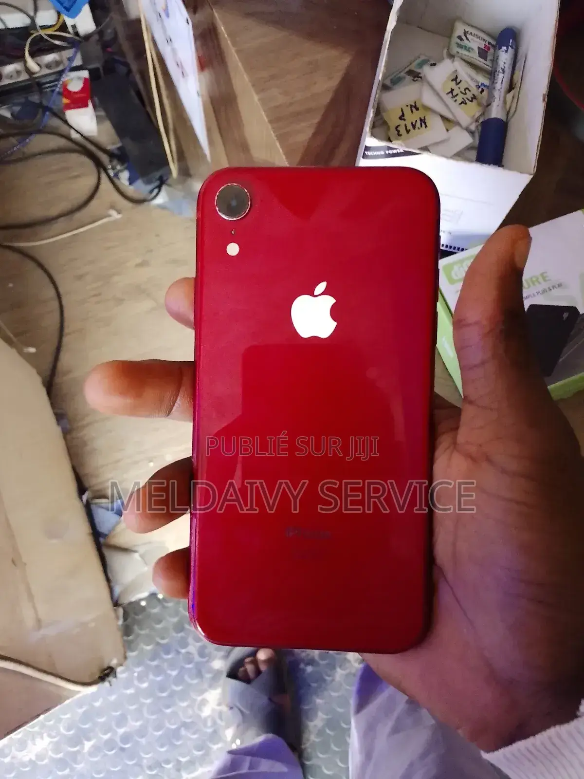 Nouveau Apple iPhone XR 64 GB Argenté