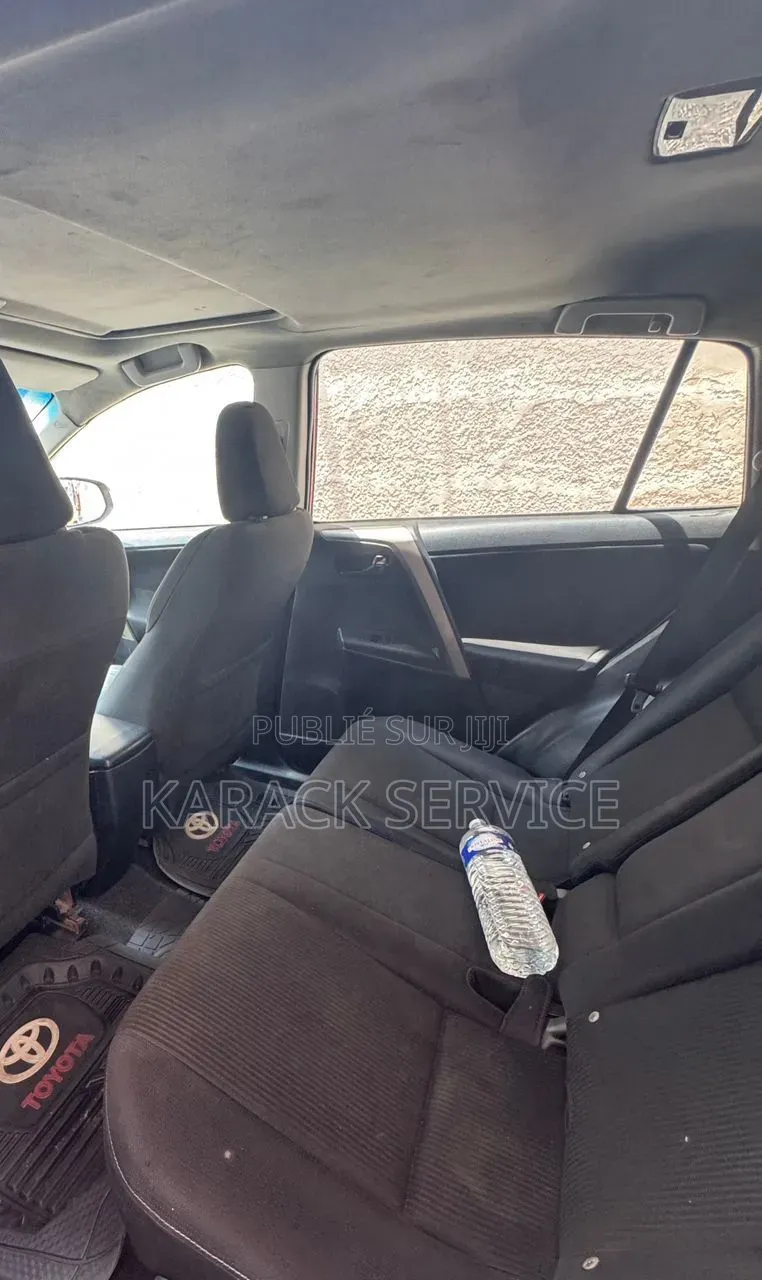 Toyota RAV4 2016 Rouge