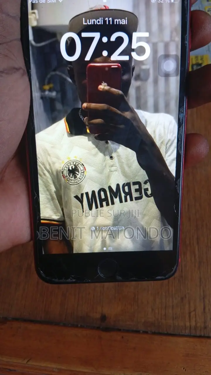 Apple iPhone 8 Plus 64 GB Rouge