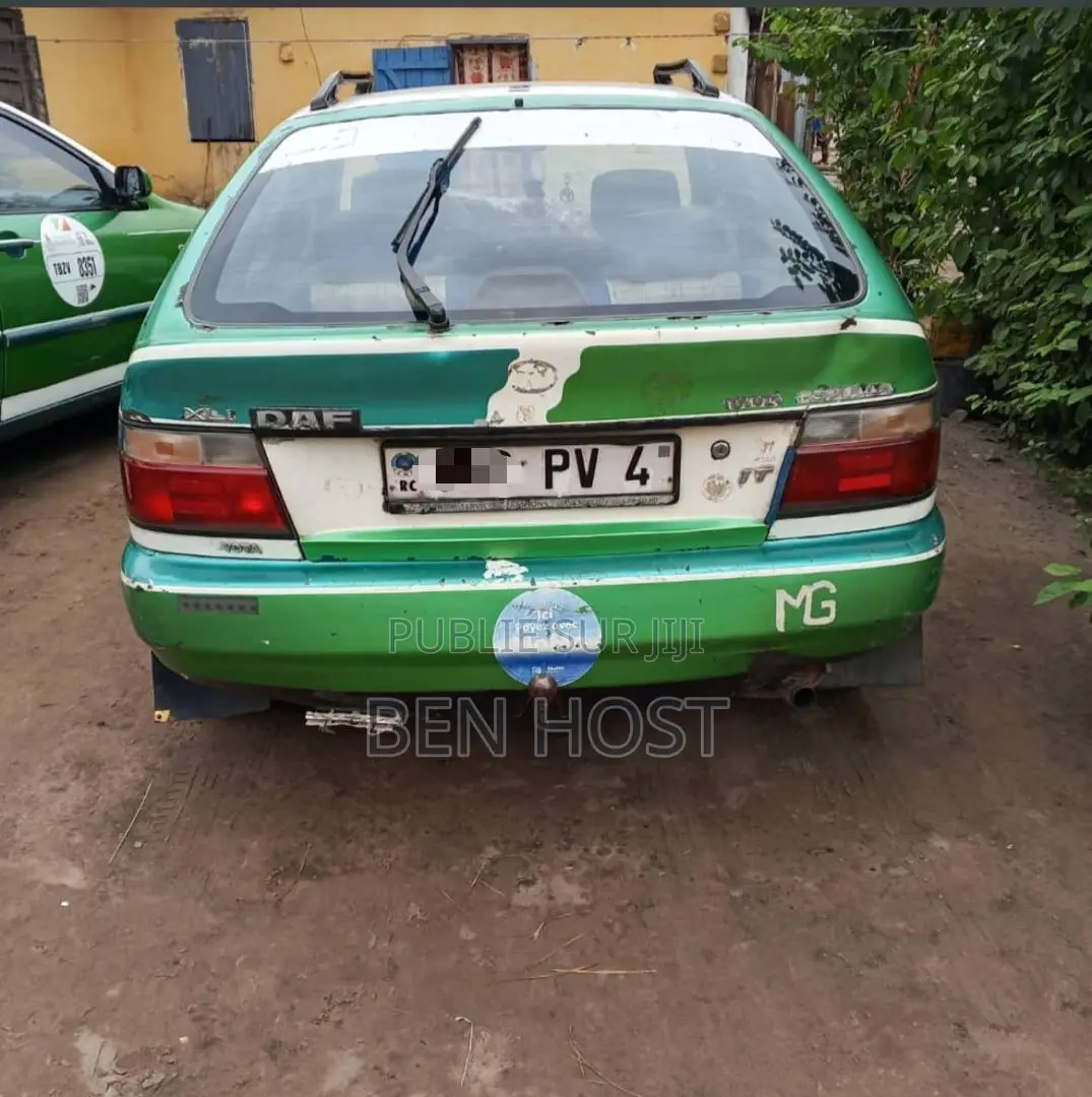 Toyota Corolla S 5-Speed 2013 Vert