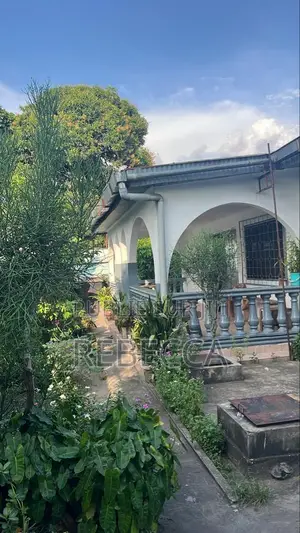 5chbre Villa dans Maison, Mfilou-Ngamaba à Vendre