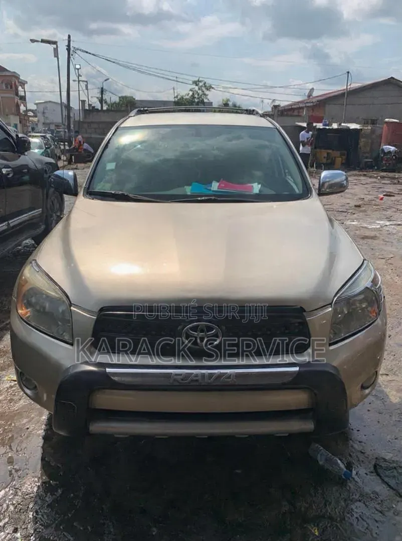 Toyota RAV4 2019 Jaune