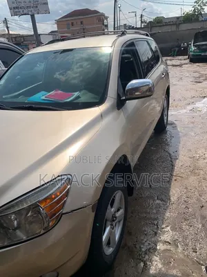 Toyota RAV4 2019 Jaune