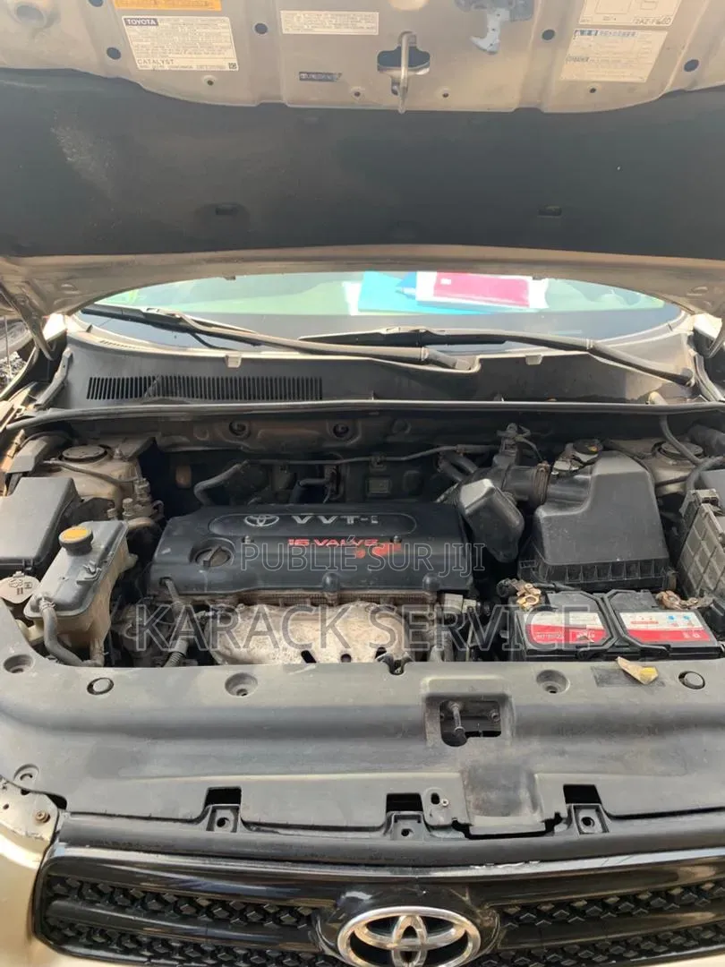 Toyota RAV4 2019 Jaune