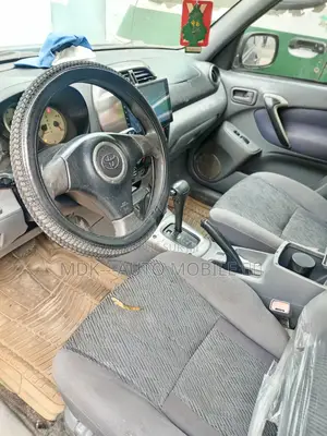 Toyota RAV4 Automatic 2000 Bleu