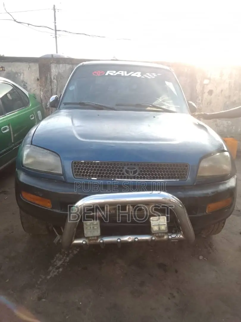 Toyota RAV4 2.0 D 2002 Bleu