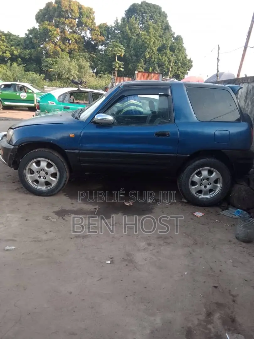 Toyota RAV4 2.0 D 2002 Bleu