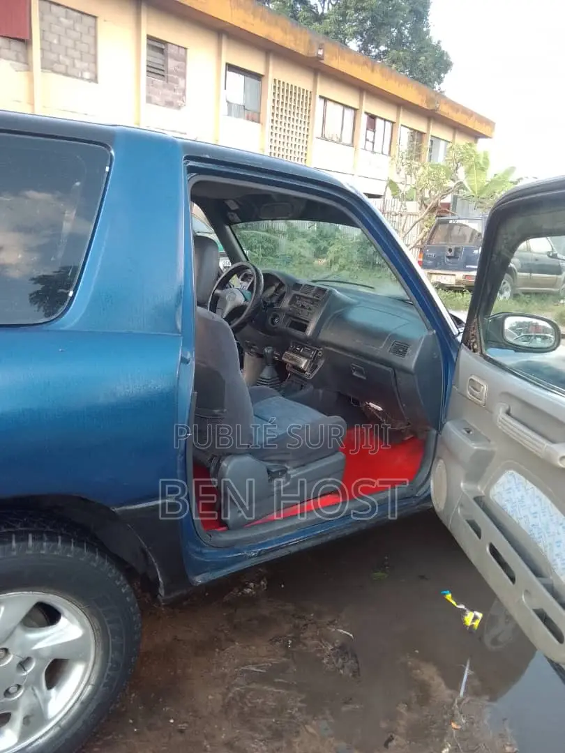 Toyota RAV4 2.0 D 2002 Bleu