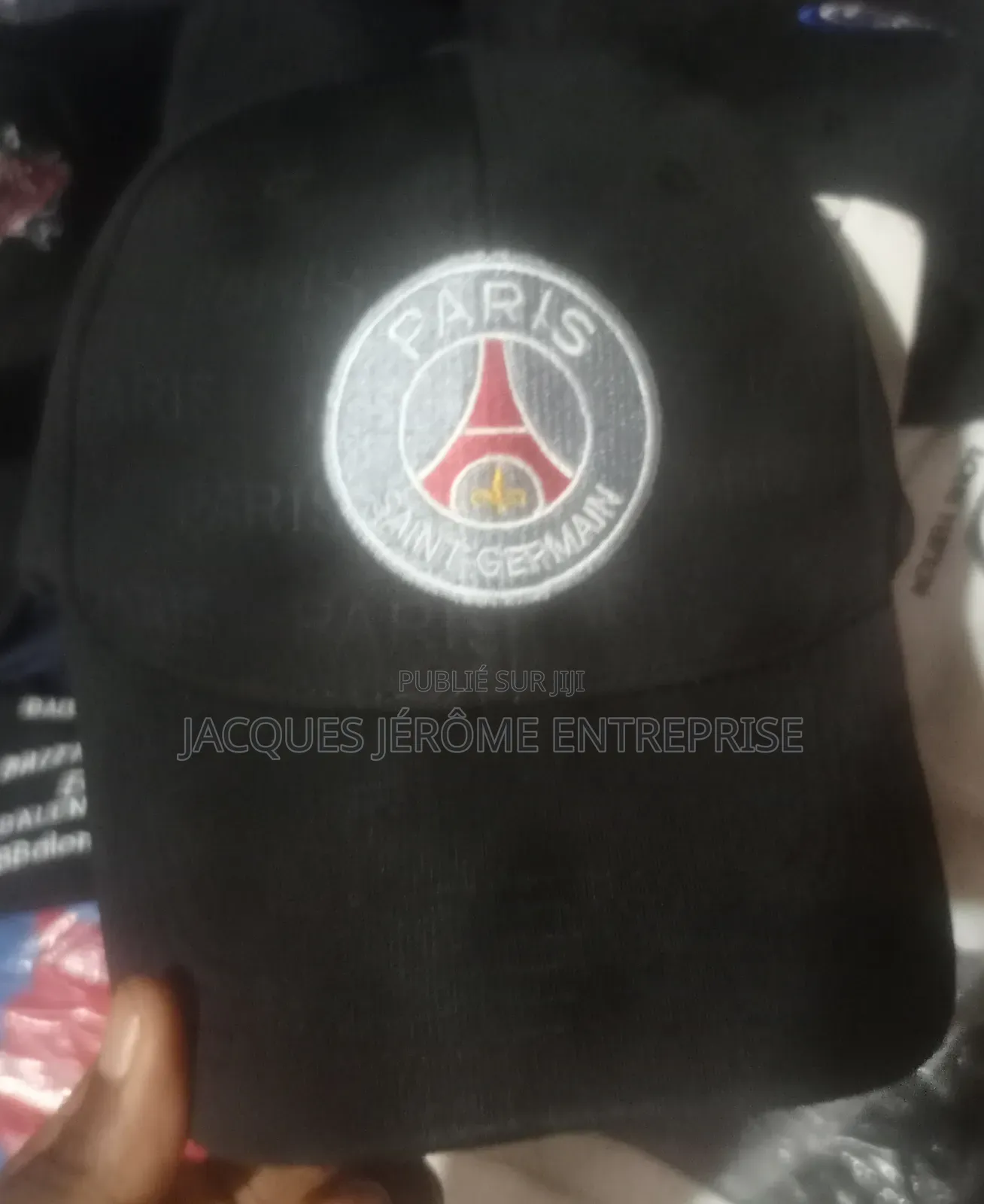 Casquettes Disponible