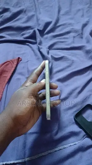 Apple iPhone 15 Pro 128 GB Gris