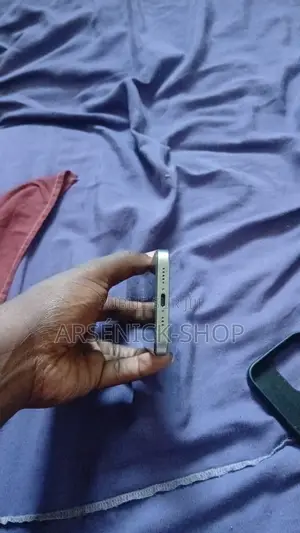 Apple iPhone 15 Pro 128 GB Gris