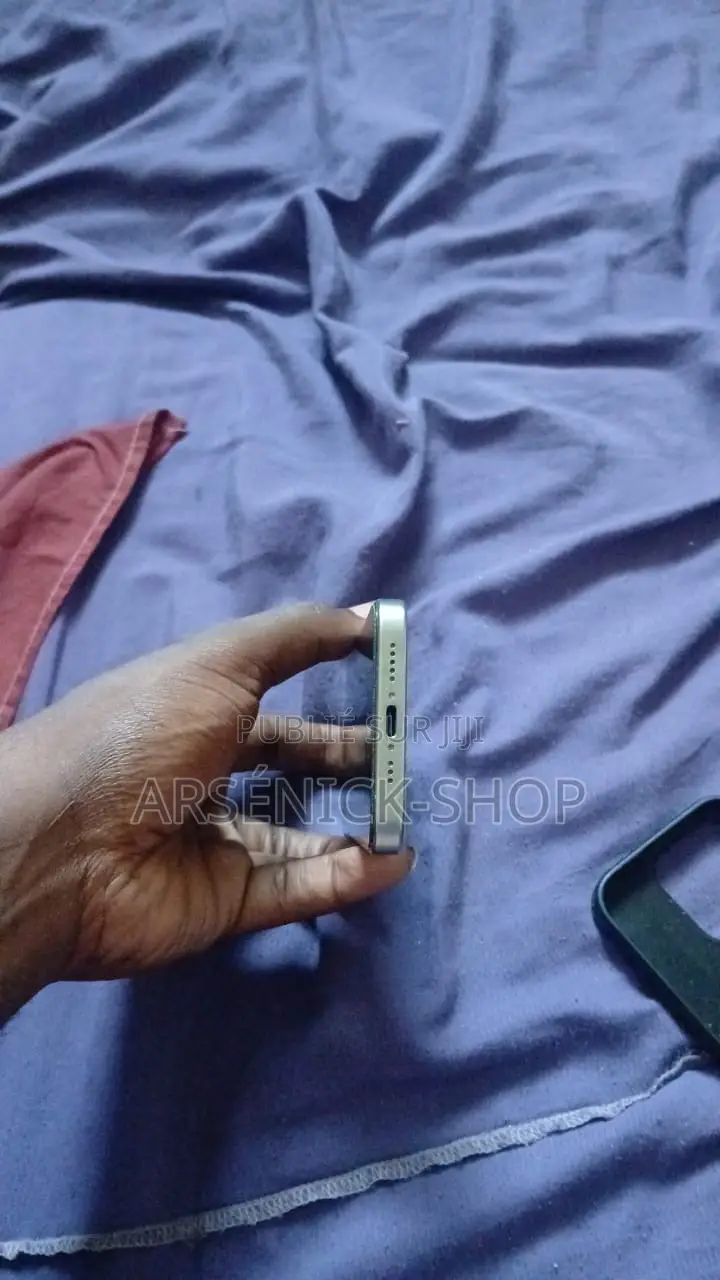Apple iPhone 15 Pro 128 GB Gris