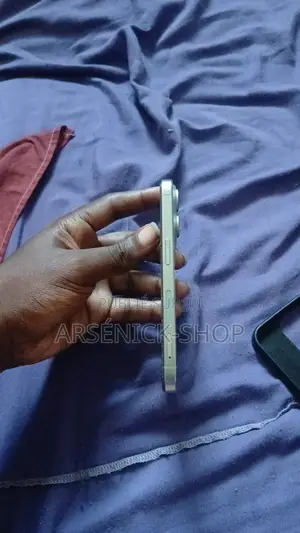 Apple iPhone 15 Pro 128 GB Gris