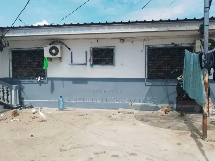 Parcelle À Vendre À Pointe Noire