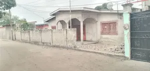 Parcelle À Vendre À Brazzaville