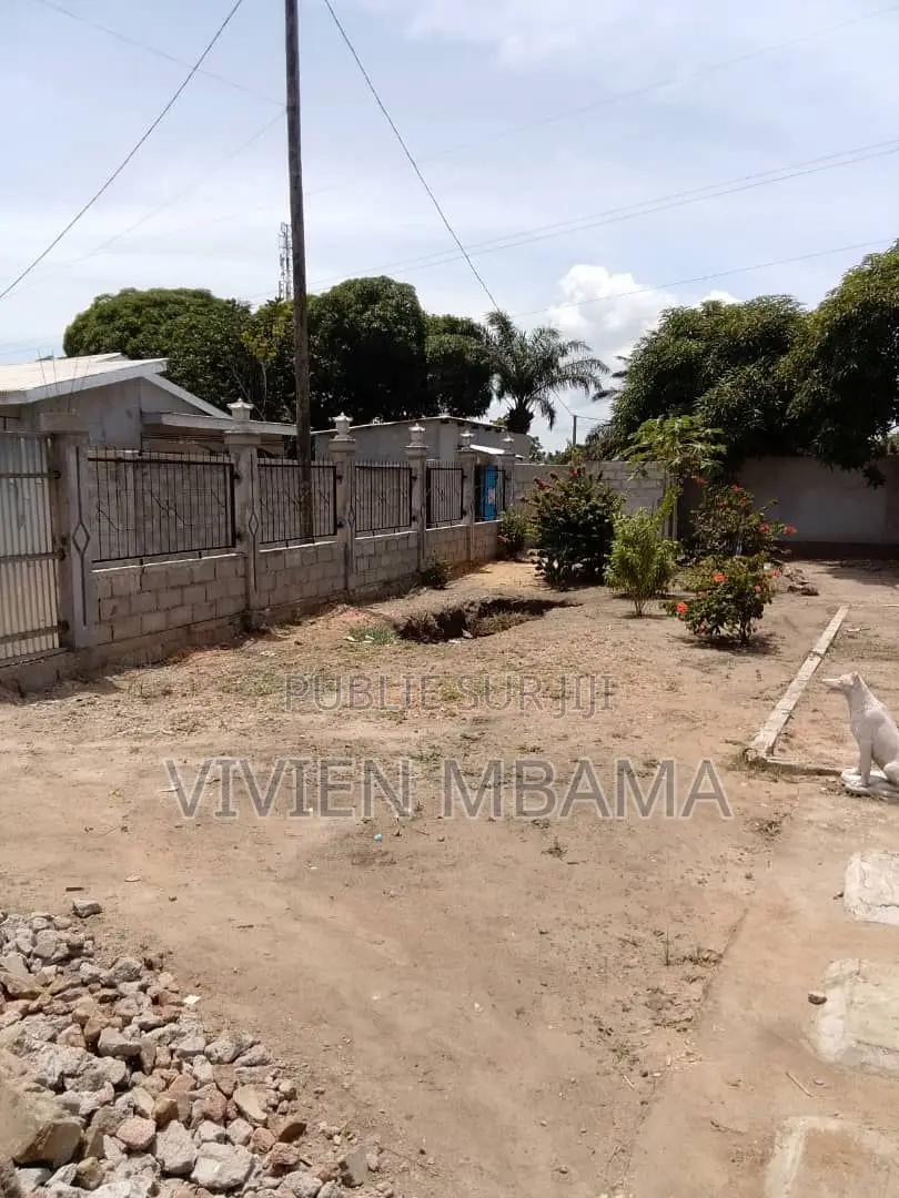 2chbre Appartement dans Golden House, Ngoyo à Vendre