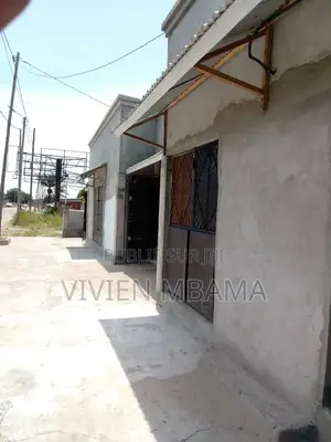 2chbre Appartement dans Golden House, Ngoyo à Vendre