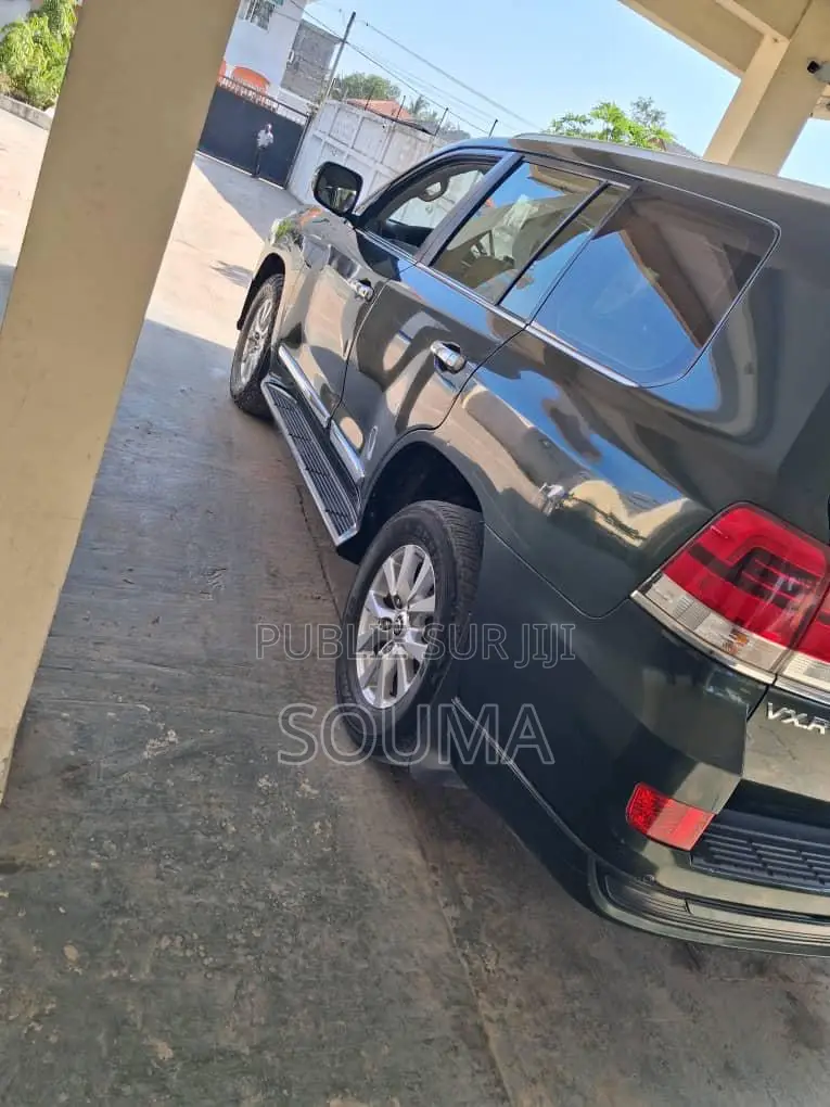Toyota Land Cruiser Prado 2017 Noir