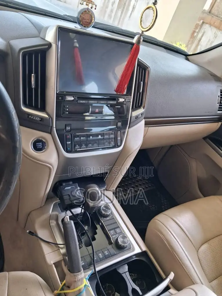 Toyota Fortuner 2023 Noir