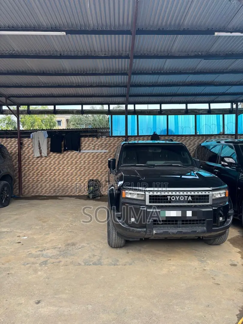Toyota Land Cruiser Prado 2025 Noir