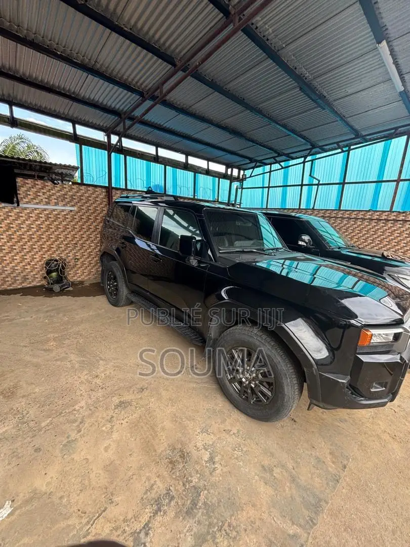 Toyota Land Cruiser Prado 2025 Noir