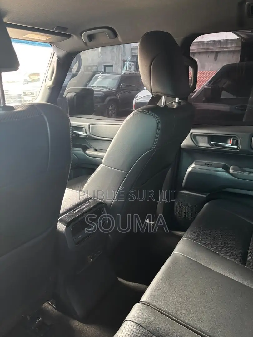 Toyota Land Cruiser Prado 2025 Noir