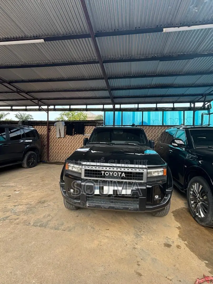 Toyota Land Cruiser Prado 2025 Noir