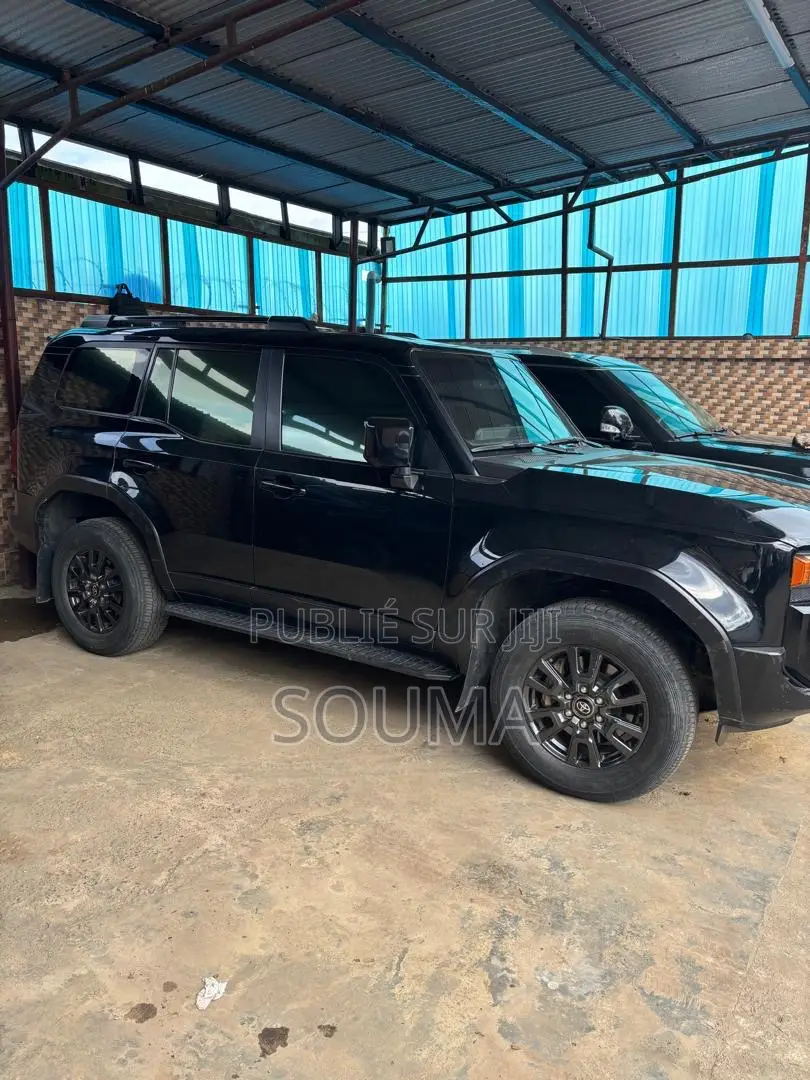Toyota Land Cruiser Prado 2025 Noir
