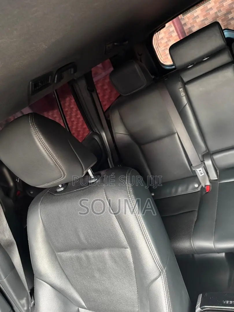 Toyota Land Cruiser Prado 2025 Noir