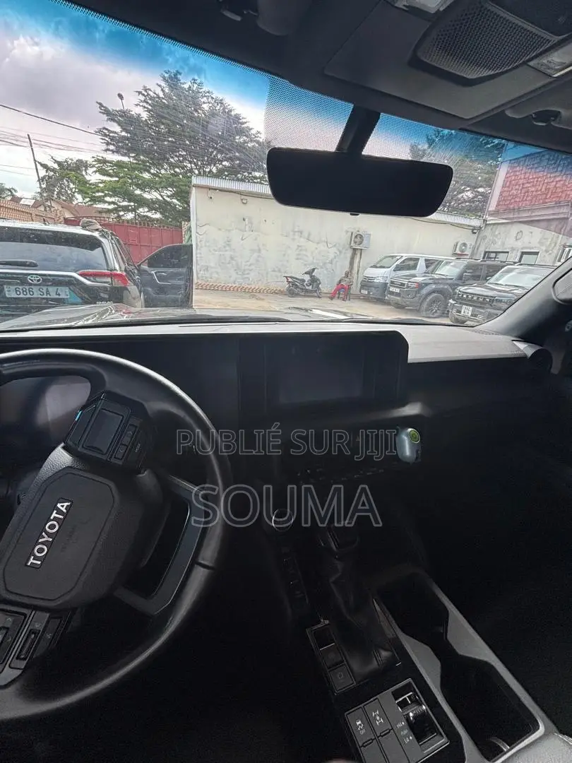 Toyota Land Cruiser Prado 2025 Noir