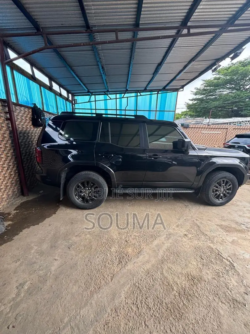 Toyota Land Cruiser Prado 2025 Noir