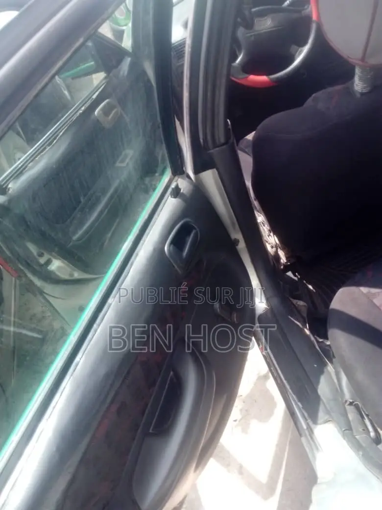 Toyota Corolla S 4dr Sedan (1.8L 4cyl 4A) 2010 Vert